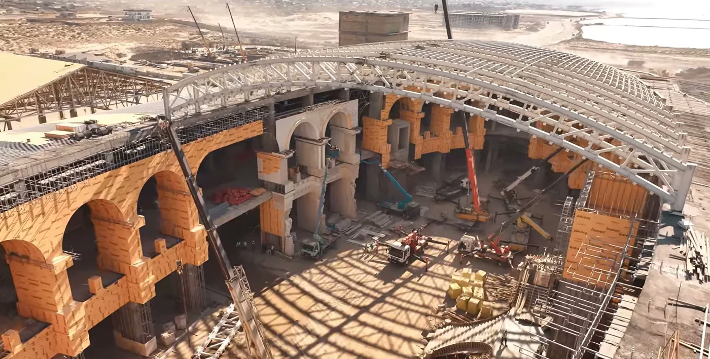 Tiers of arches and the roof frame from inside